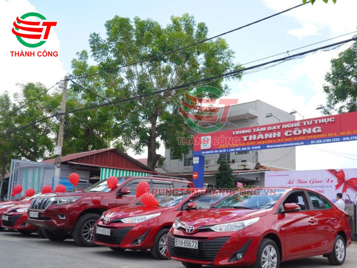 Học lái xe B1 (B số tự động) tại Trung tâm Thành Công uy tín