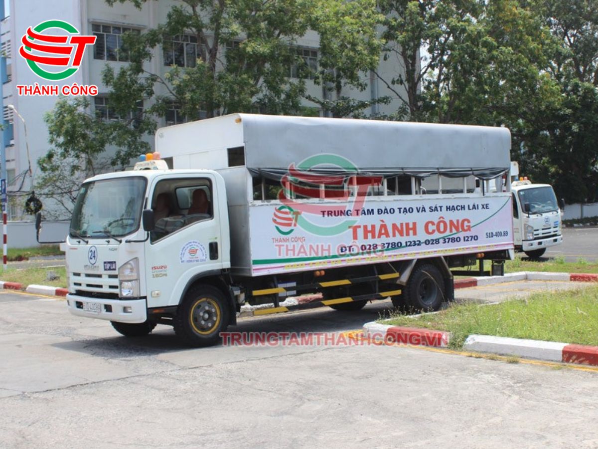 Học lái xe C1 để đủ điều kiện lên hạng C